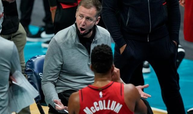 hth华体官方下载-名记爆料五大教头帅位不稳 雄鹿不进东决必换帅！